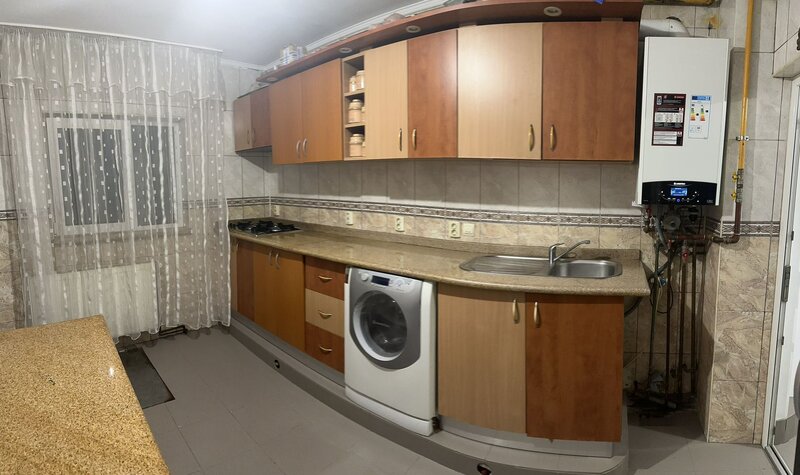 Antiaeriana inchiriez camera in vila complet utilata si mobilata,